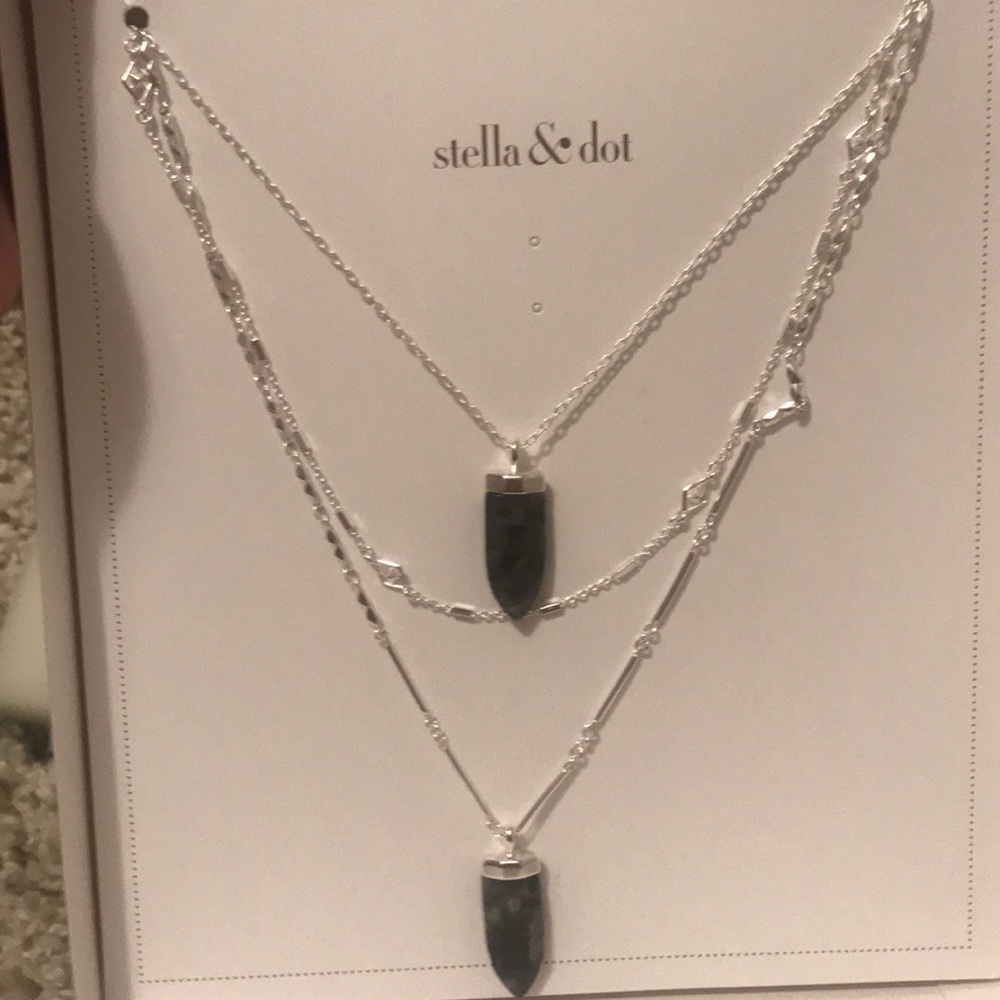 Stella & Don Aria Necklace